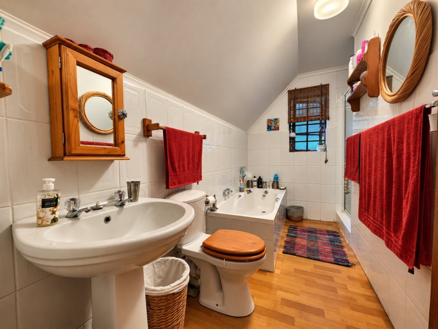 3 Bedroom Property for Sale in Denver Park Western Cape